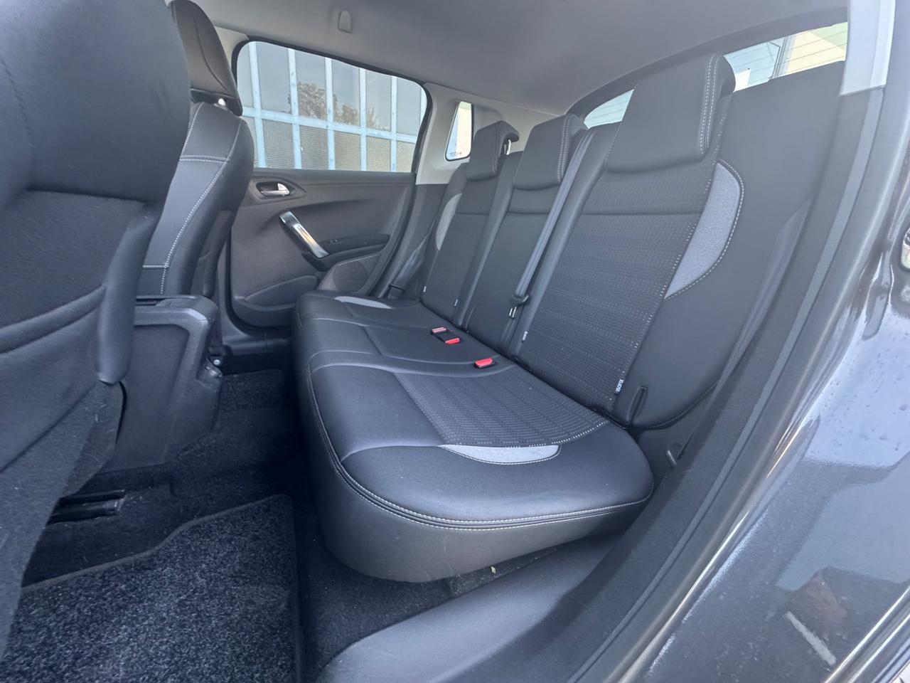 Peugeot 2008 PureTech 82 Access