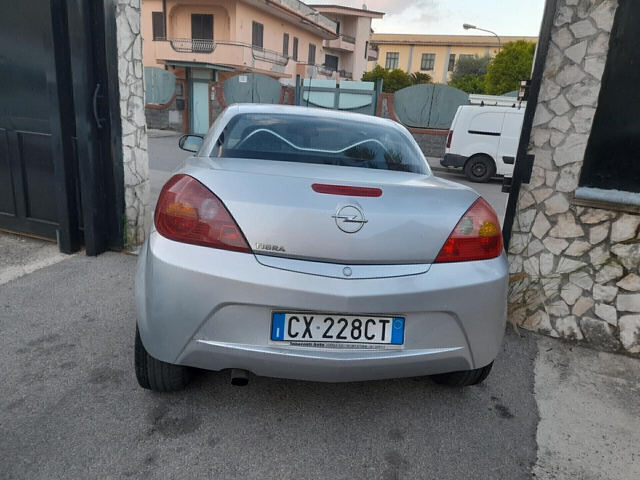 Opel Tigra TwinTop 1.4 16V Enjoy