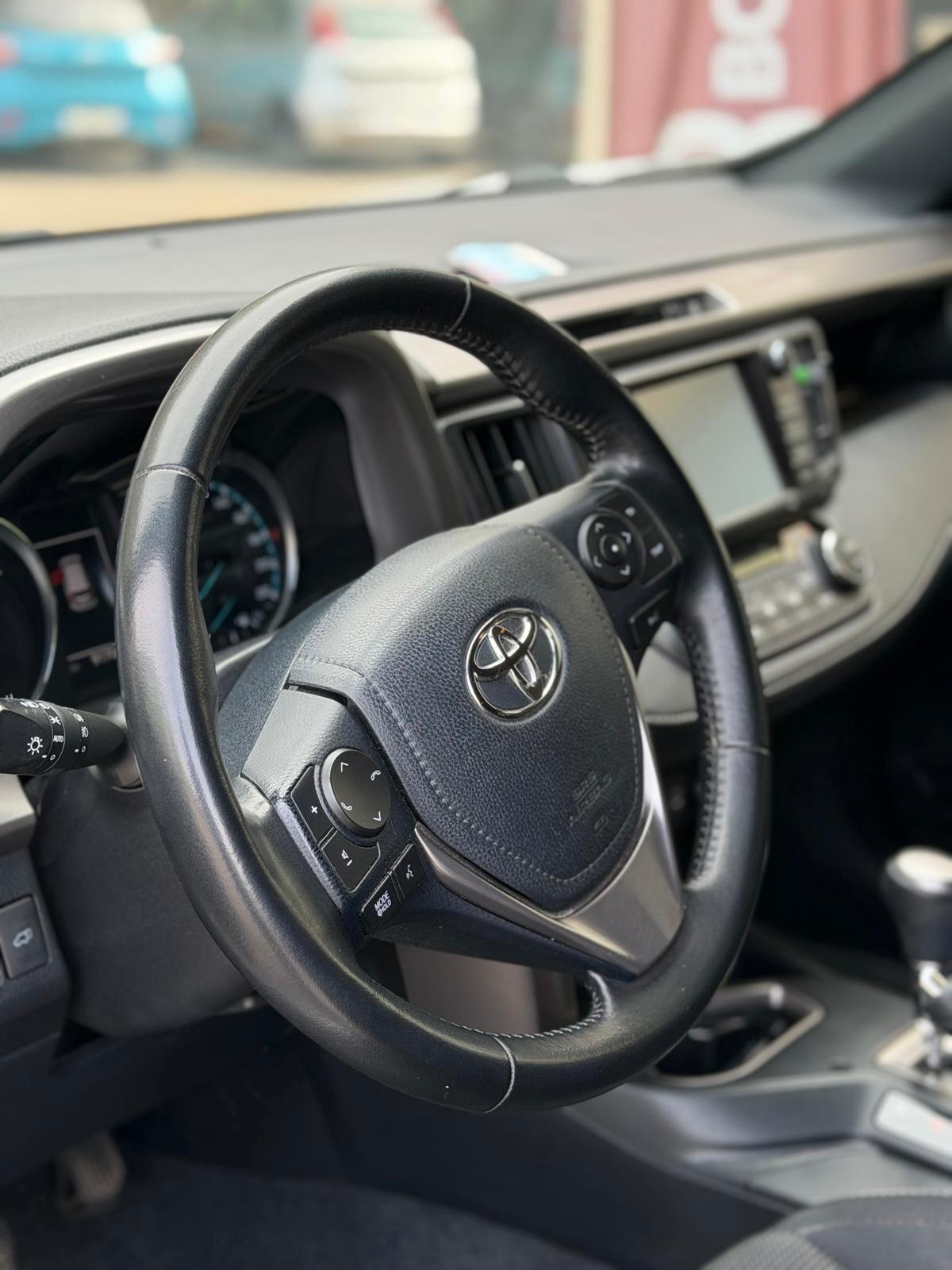 Toyota RAV 4 RAV4 2.5 Hybrid 2WD Active