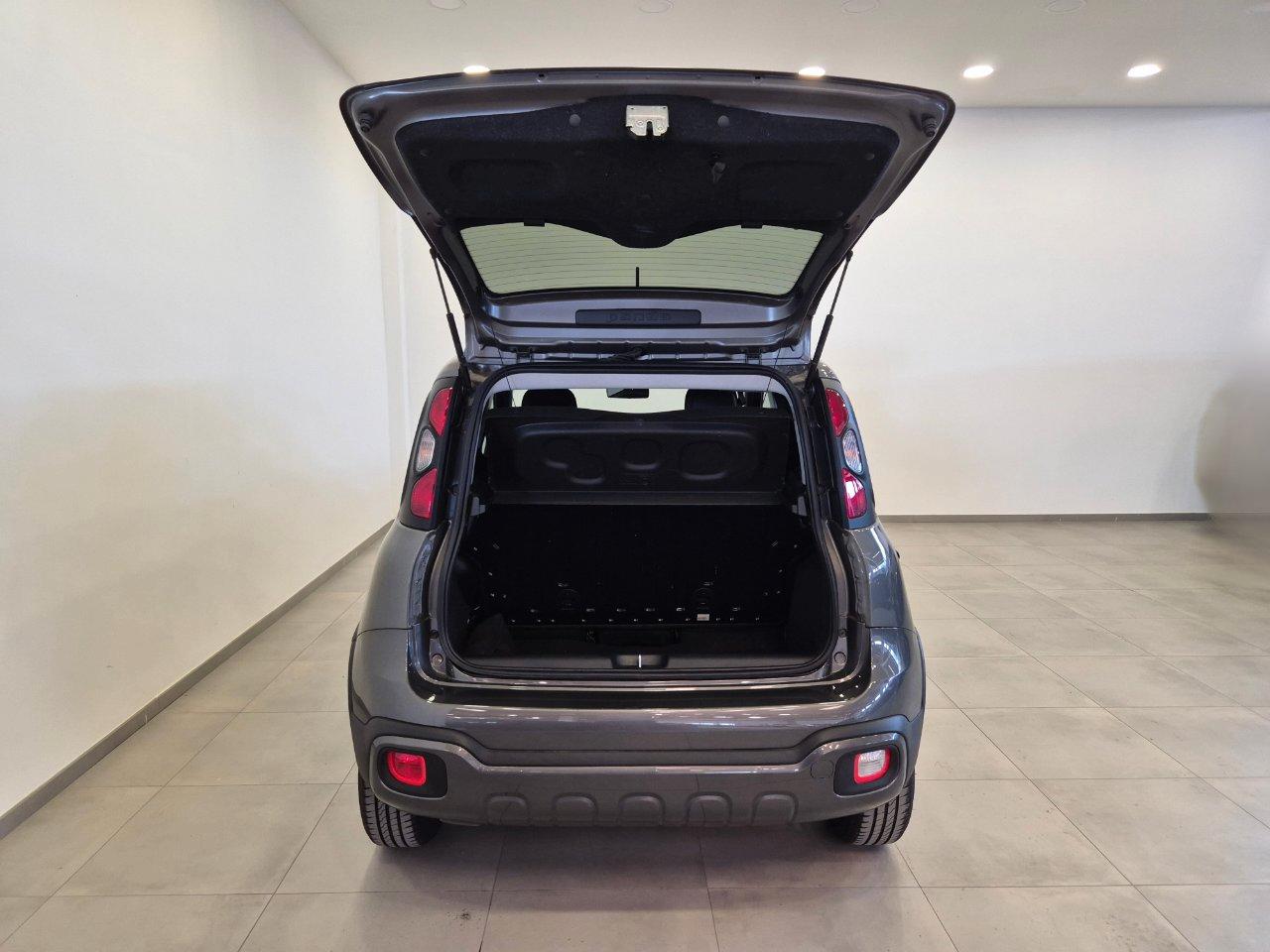 Fiat Panda 1.0 hybrid Citycross !! PREZZO REALE !! - NEOPATENTATI - Carplay - Sens. Park.