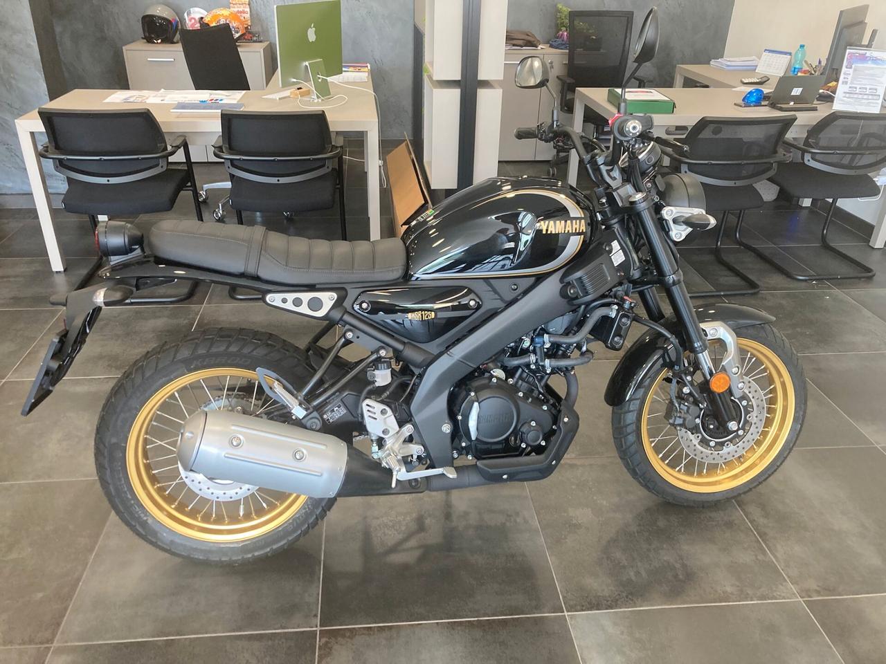 MOTO NUOVA
