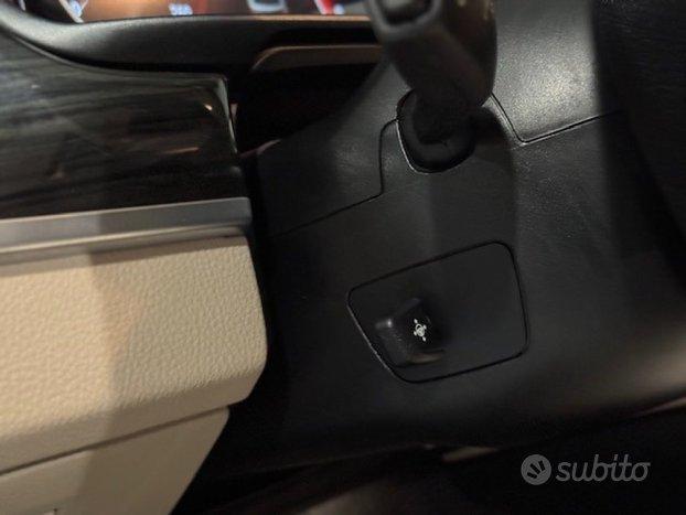 BMW 520 d xDrive Luxury Line/TETTO PANORAMICO