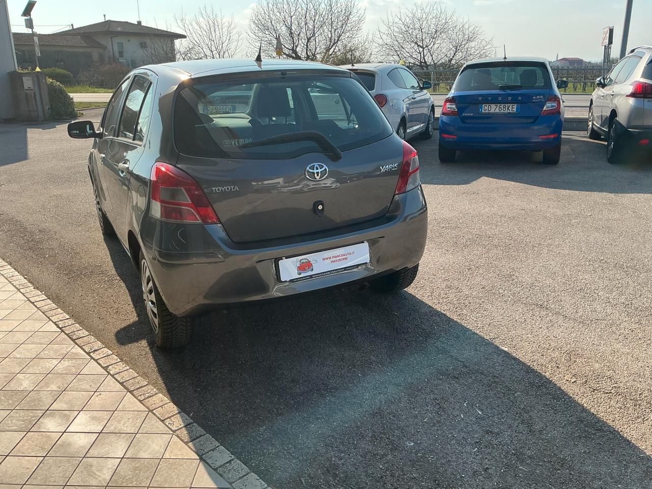 Toyota Yaris 1.3 5 porte Sol