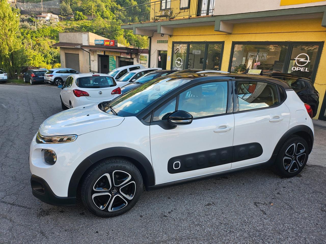 Citroen C3 PureTech 82 Shine solo 83.000km 2017