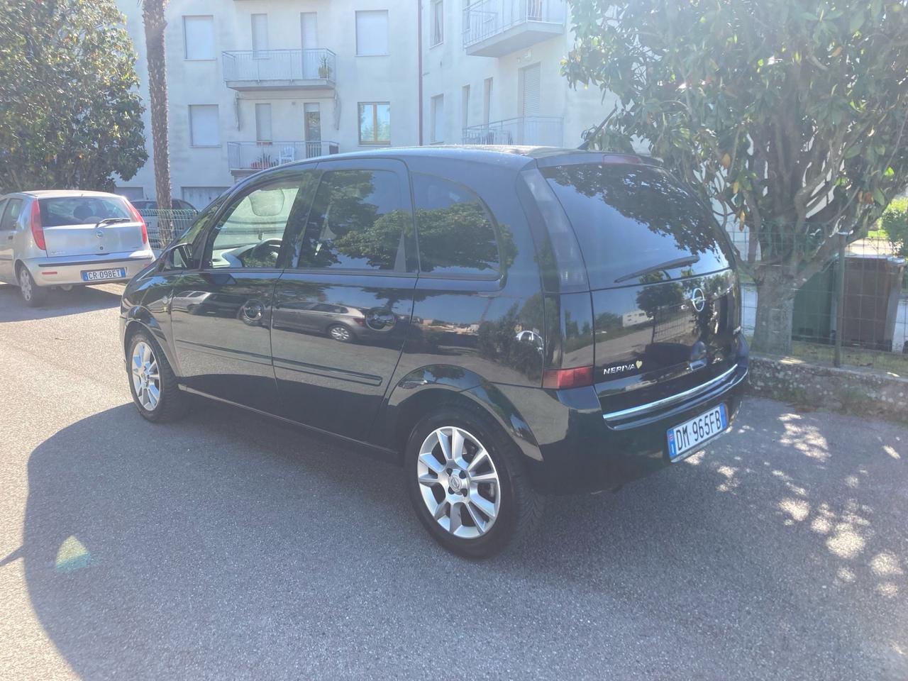 Opel Meriva 1.3 CDTI accessoriata neopatentati