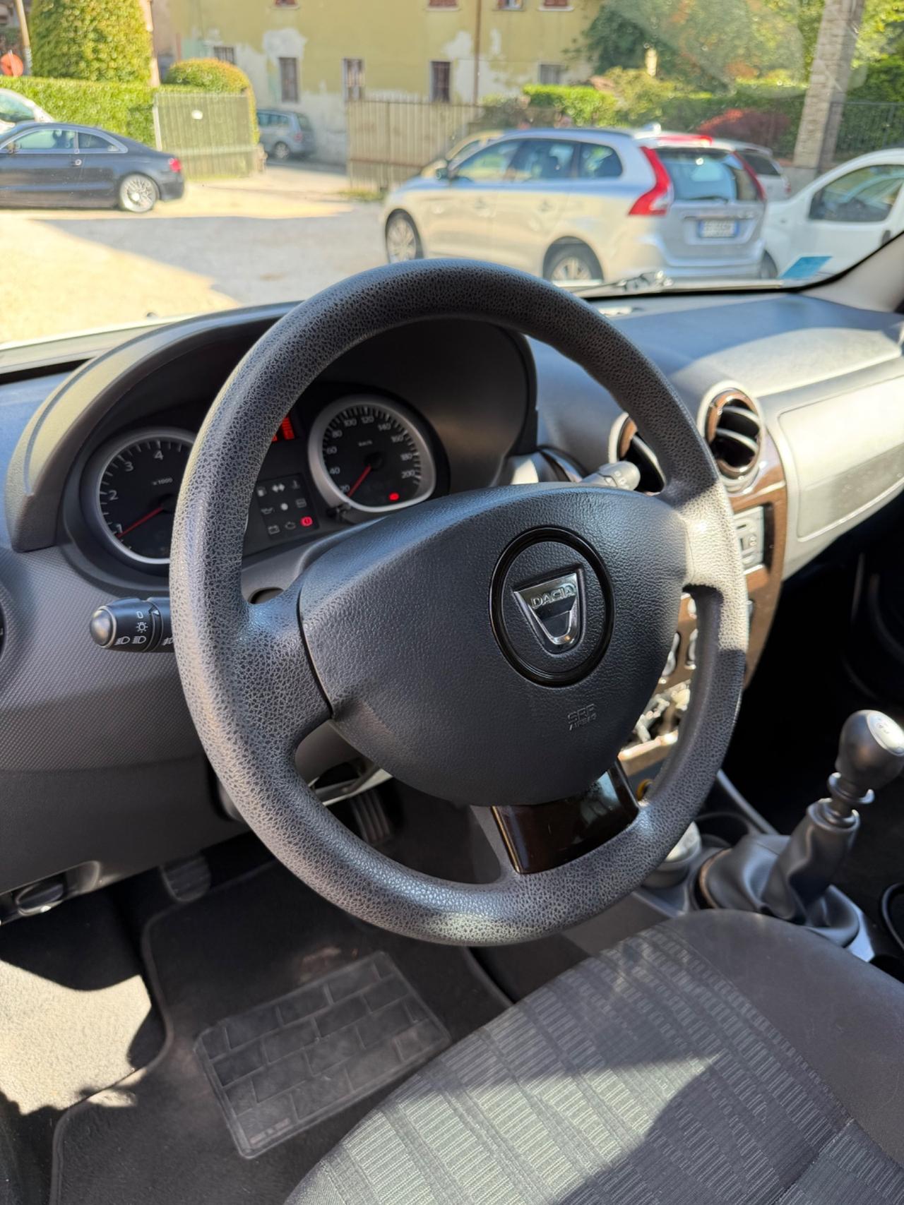 Dacia DUSTER 1.6 4x4 LAURÈATE KMCERT GARANZ