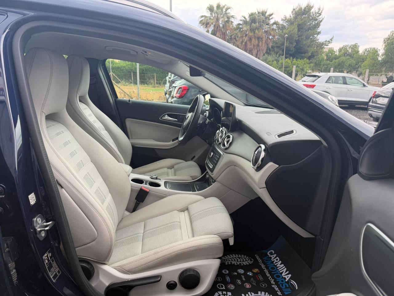Mercedes-benz GLA 200 d SPORT CERCHI 19