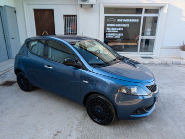 Lancia Ypsilon 1.0 FireFly S&S Hybrid 2022