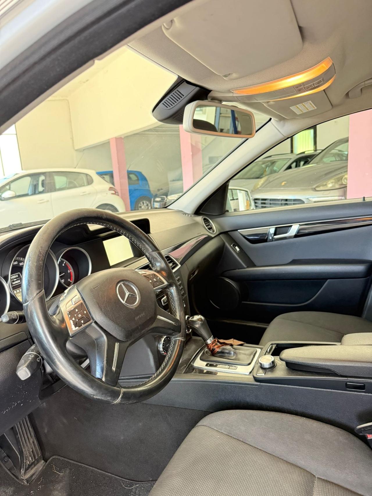 Mercedes-benz C 200 CDI BlueEFFICIENCY Avantgarde