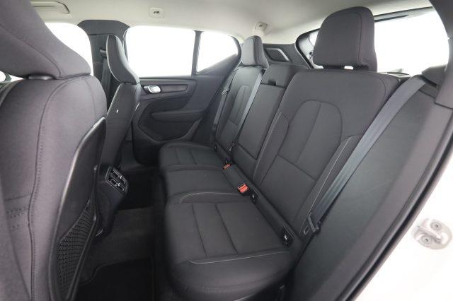 VOLVO XC40 XC40 B4 AWD Geartronic Momentum Pro