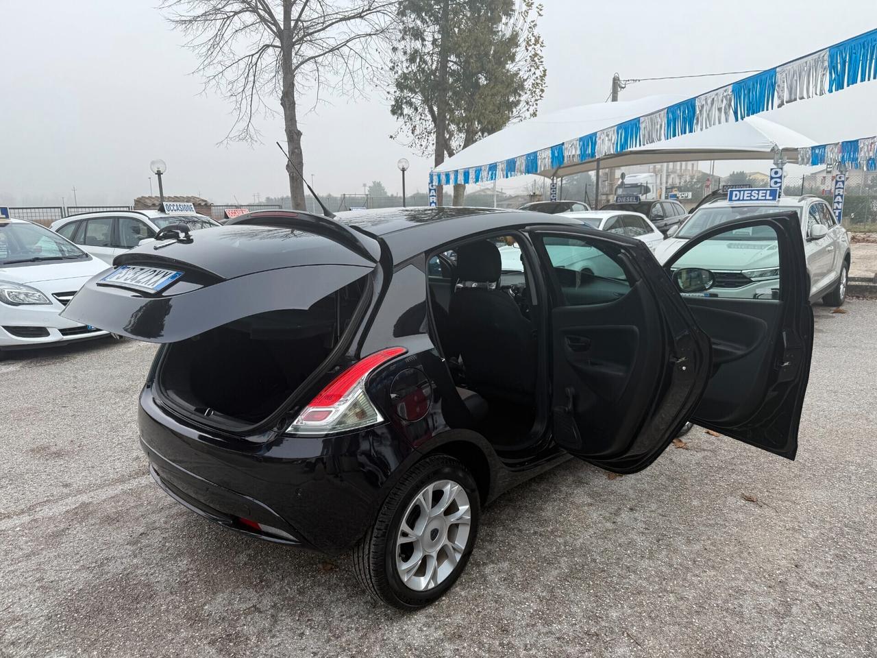 Lancia Ypsilon 1.2 69 CV Platinum 70.000 km