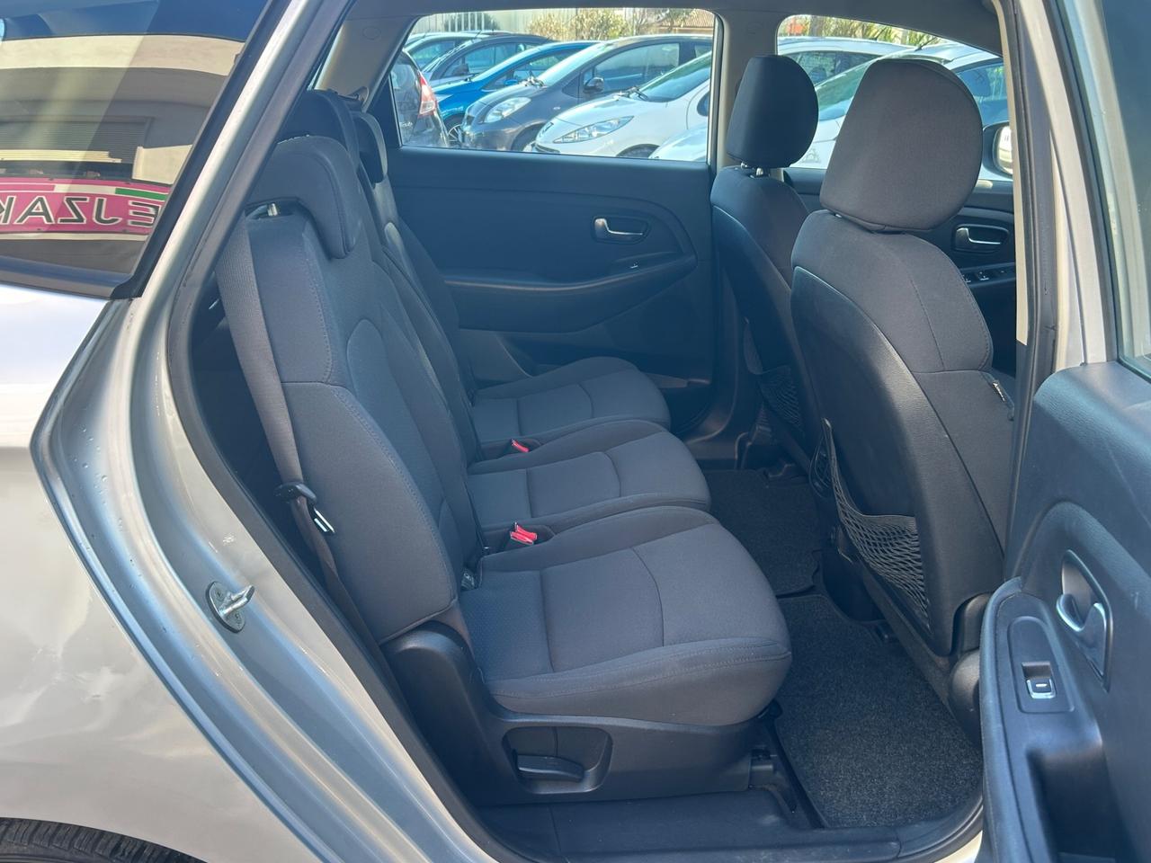 Kia Carens 1.7 CRDi 115 CV Cool