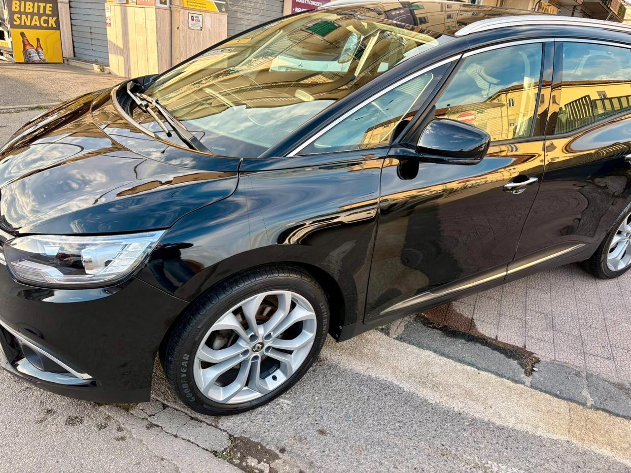 Renault Grand Scenic dCi 130 CV Energy AUTOCARRO