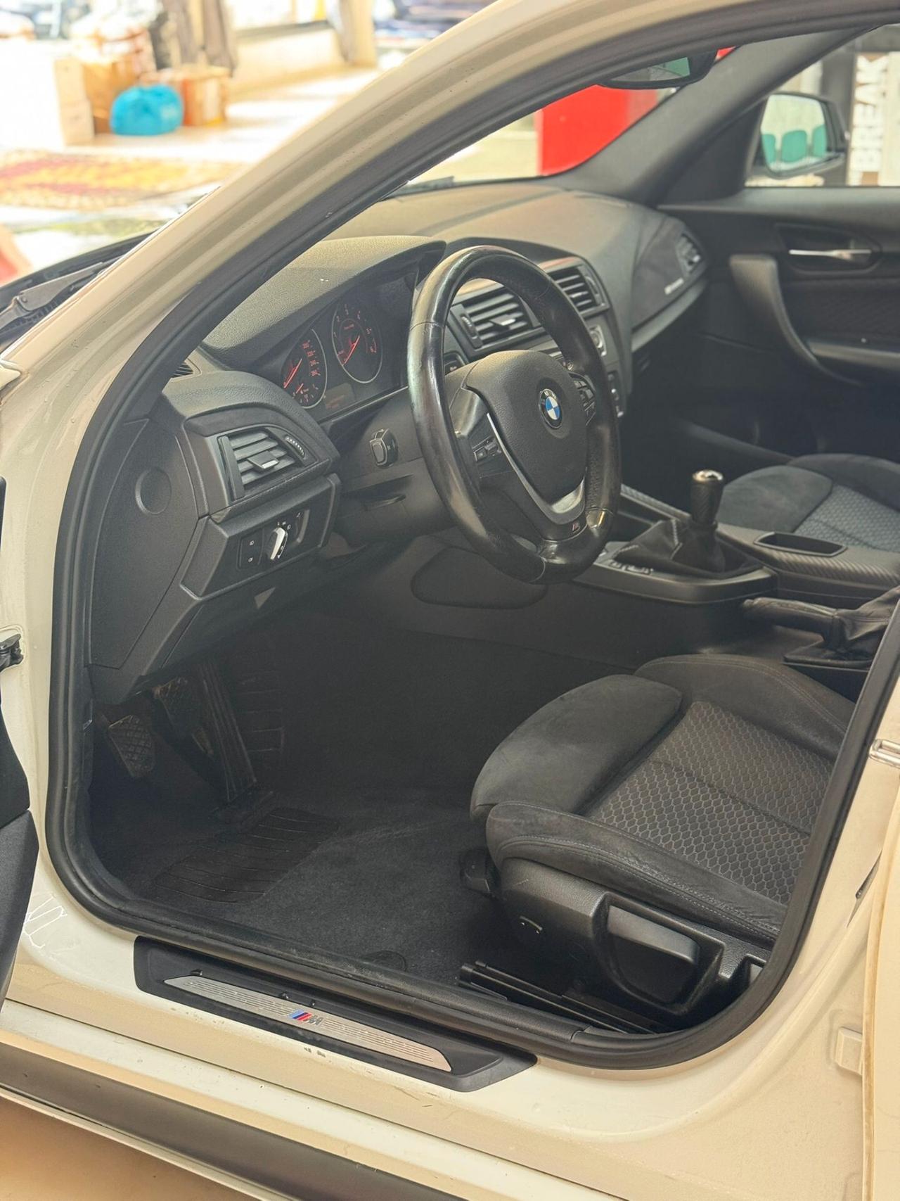 Bmw 120 120d 5p. Msport