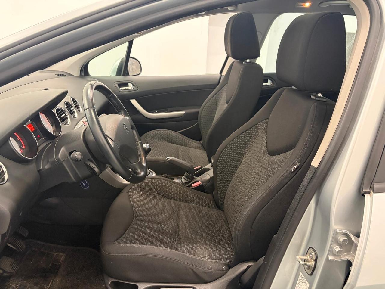 Peugeot 308 1.6 HDi 110CV TETTO PANORAMICO