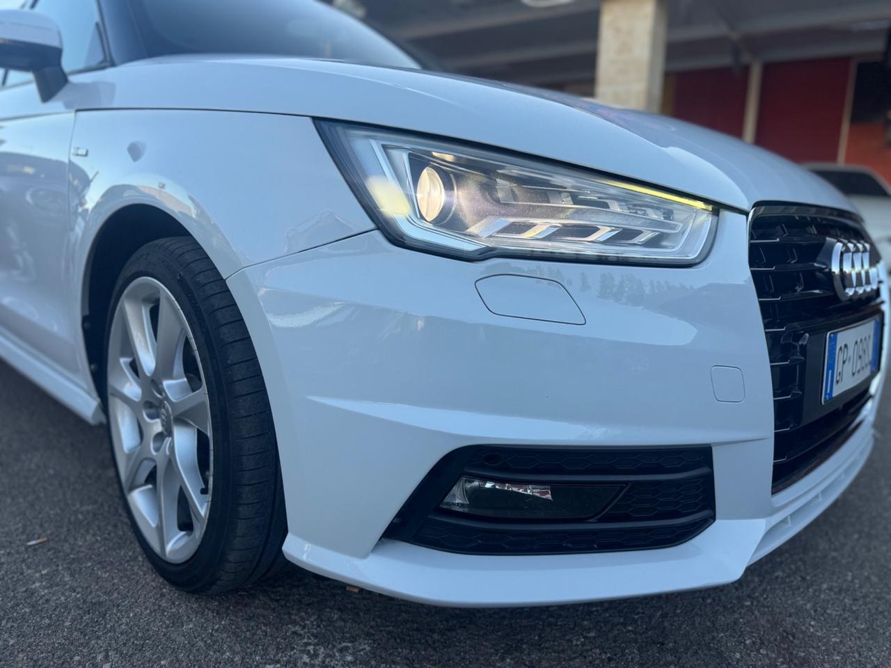 Audi A1 SPB 1.0 TFSI ultra S-Line Bianca metallizzata 70mkm