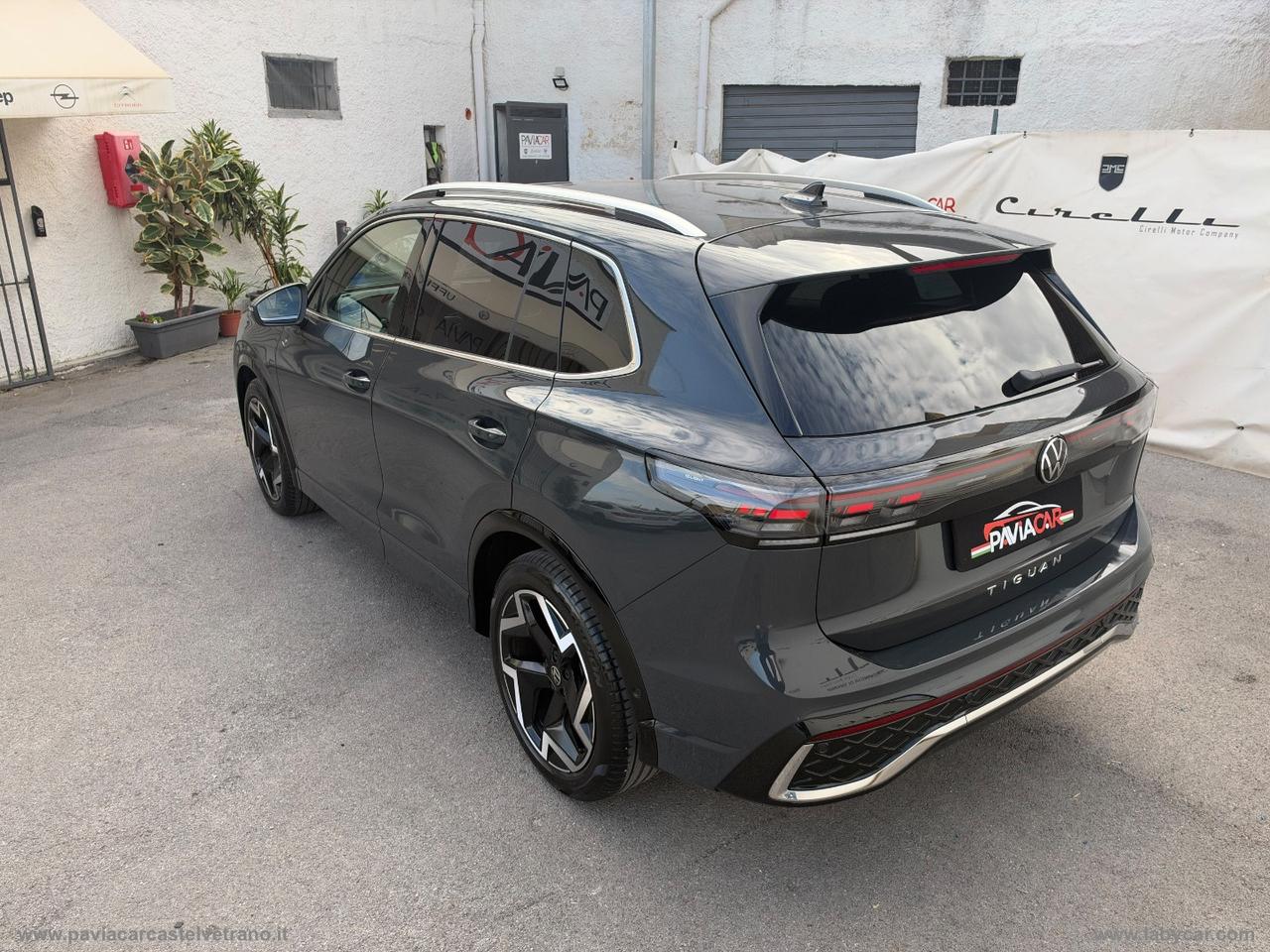 VOLKSWAGEN Tiguan 2.0 TDI 150 CV DSG R-Line