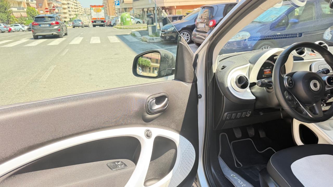 Smart ForTwo 1000 62 kW coupé passion LED PANORAMA CERCHI 16 BLUETOOTH PDC