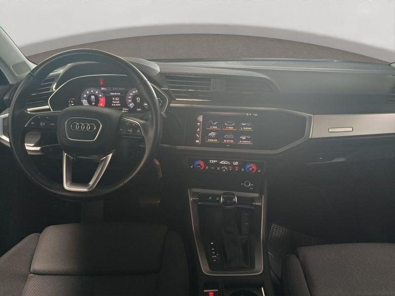 Audi Q3 35 TFSI S tronic Business