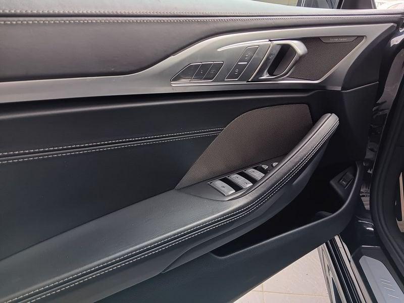 BMW Serie 8 840d Cabrio mhev 48V xdrive auto