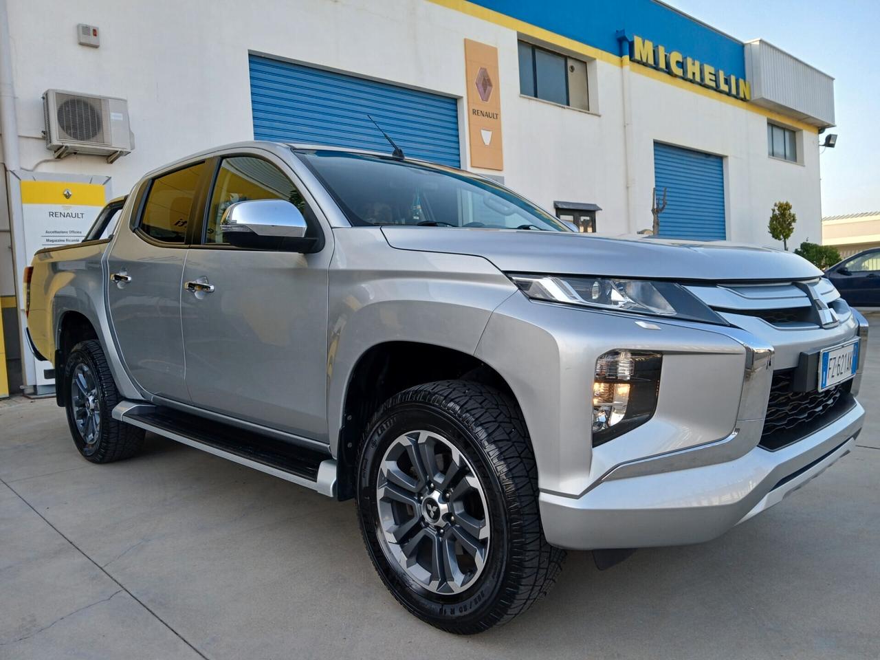 MITSUBISHI New L200 Intense 2.200 DI-D 150cv 4WD
