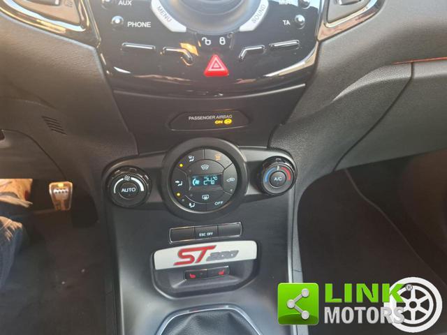 FORD Fiesta 1.6 200CV 3 porte ST 200