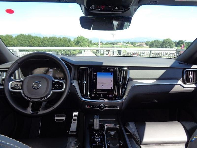 Volvo V60 B4 (d) automatico Core