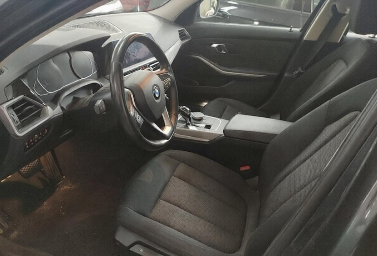 BMW 318 d Touring mhev 48V Business Advantage auto