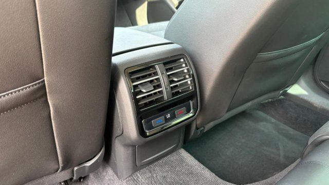 VOLKSWAGEN Passat Variant 2.0 TDI DSG Highline BlueMotion Technology