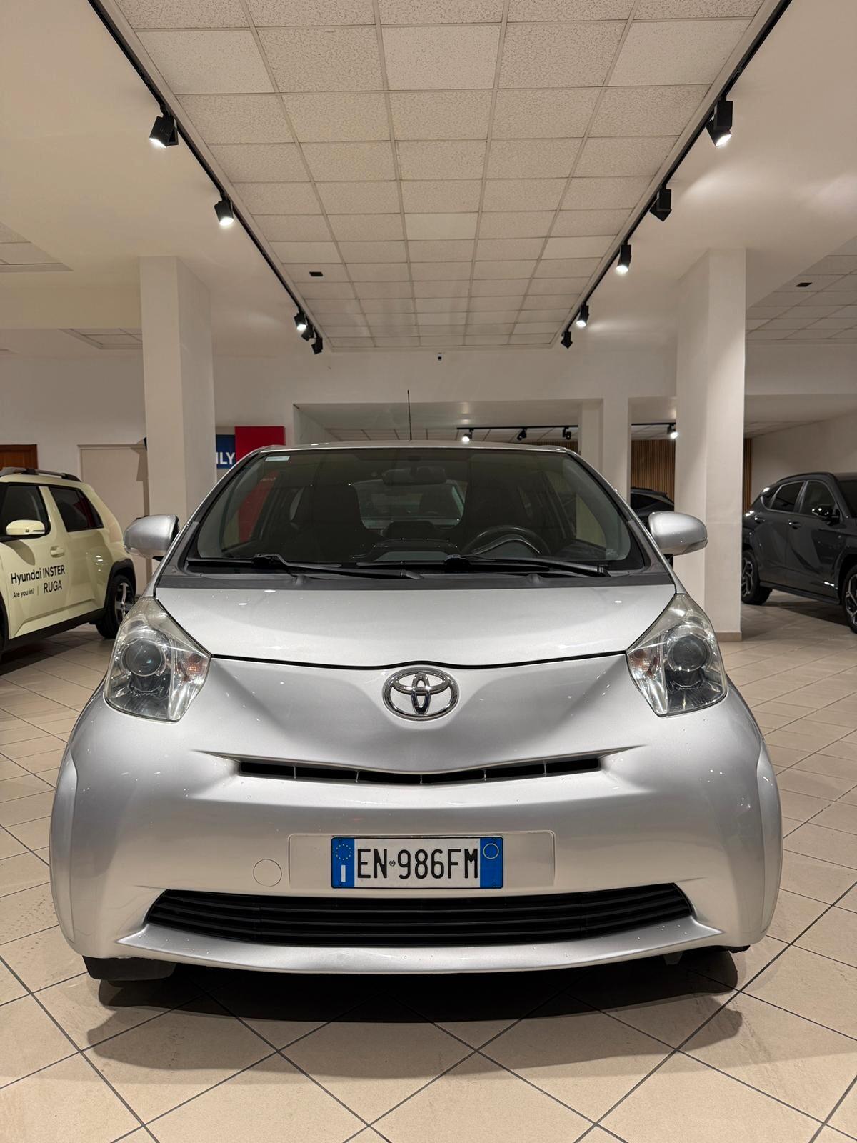 Toyota iQ 1.0 Sol