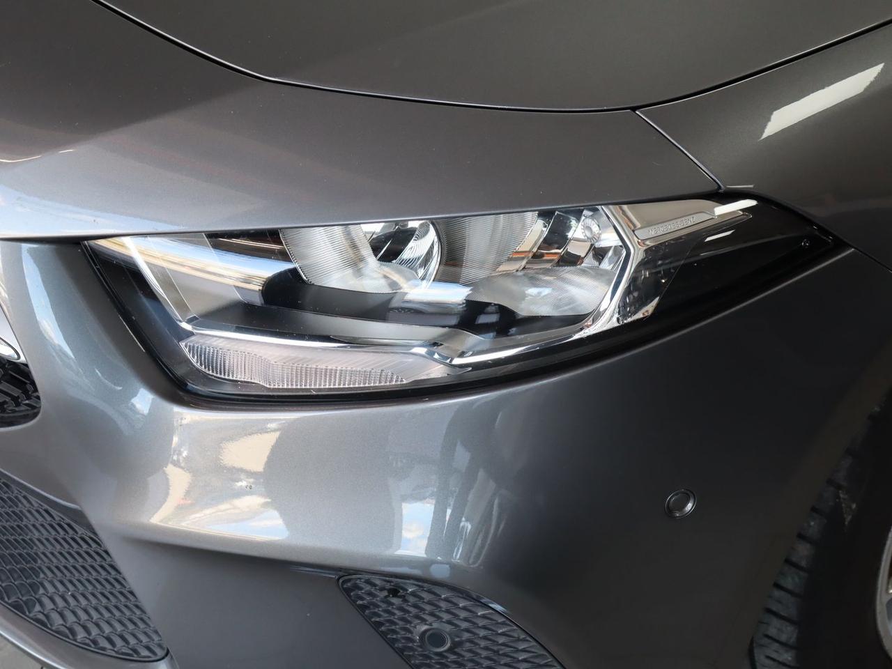 Mercedes-Benz A 180 Business Plus A 180 #9967