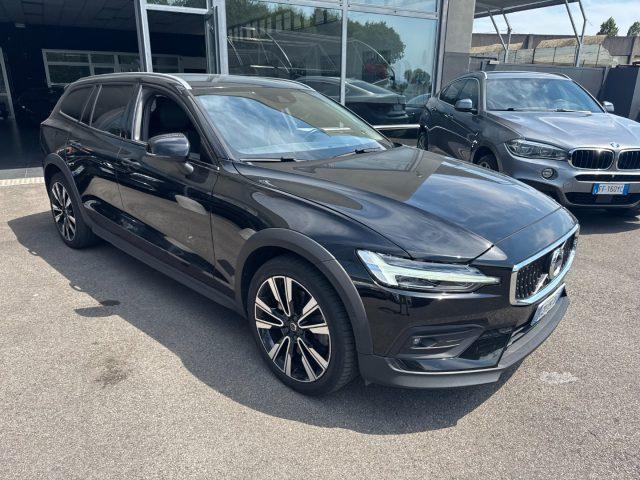 VOLVO V60 Cross Country B5 AWD Geartronic Business Pro MY 21