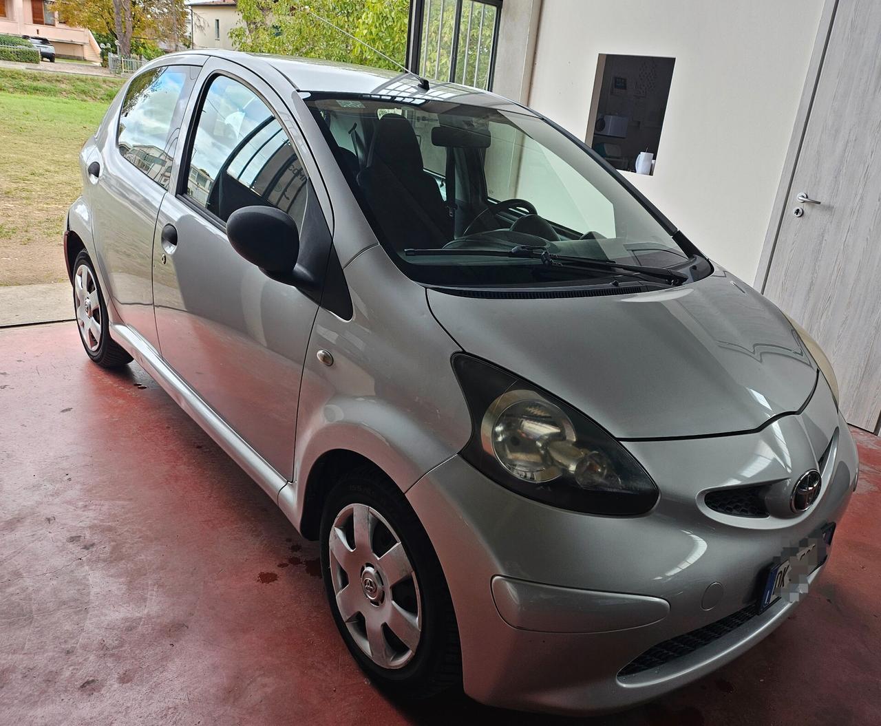 Toyota Aygo 1.0 12V VVT-i 5 porte Now