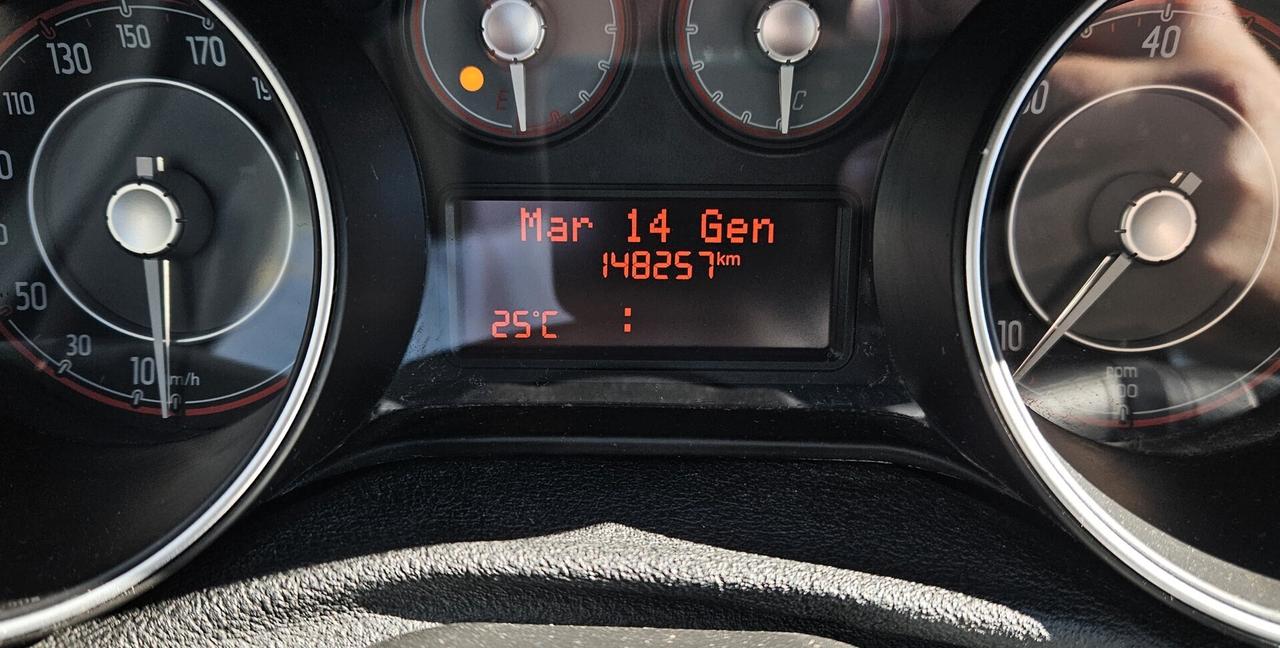 Fiat Punto 1.3 MJT II 75 CV Street