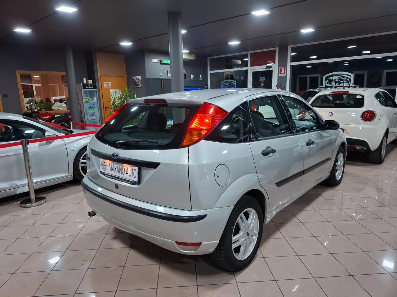 Ford Focus 1.6 benzina Neopatentato