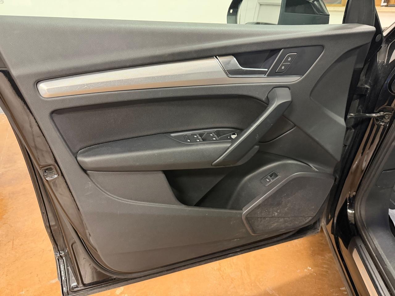 Audi Q5 40 TDI quattro S tronic Business Sport
