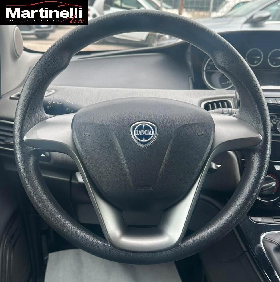 Lancia Ypsilon 1.2 69 CV 5 porte Gold