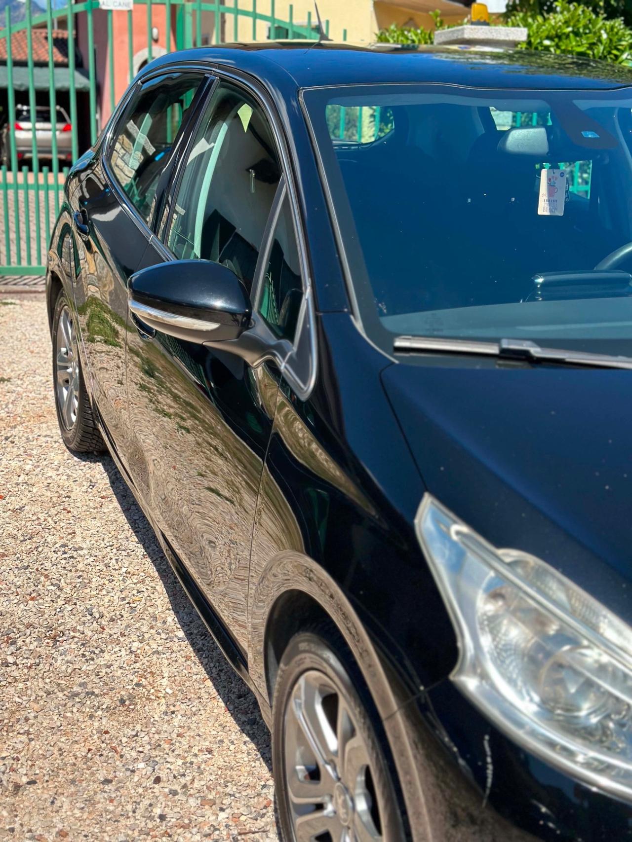 Peugeot 208 5p. ACTIVE KMCERT UNICOPR