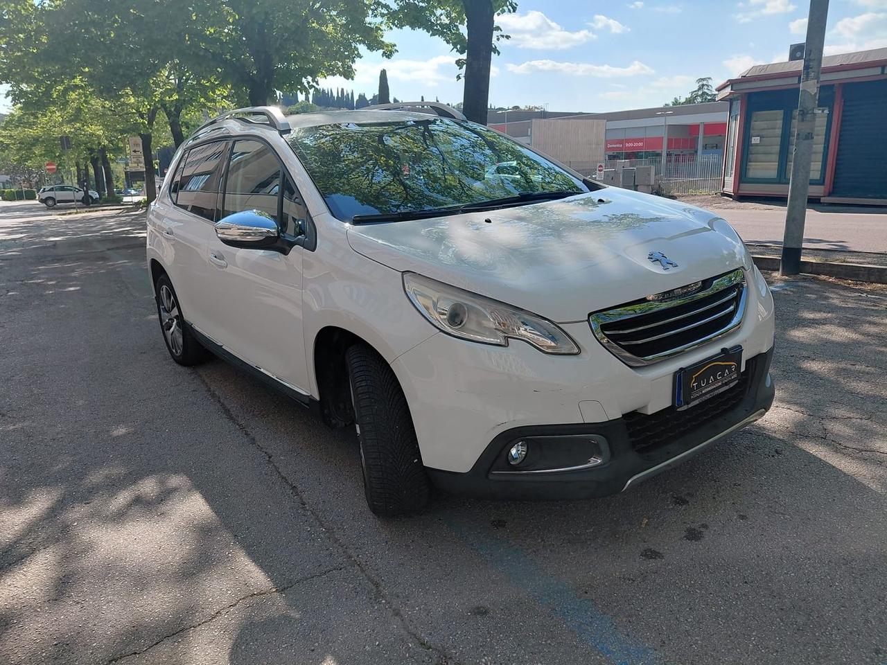 Peugeot 2008 Allure 1.6 Blue HDI 100 #10511