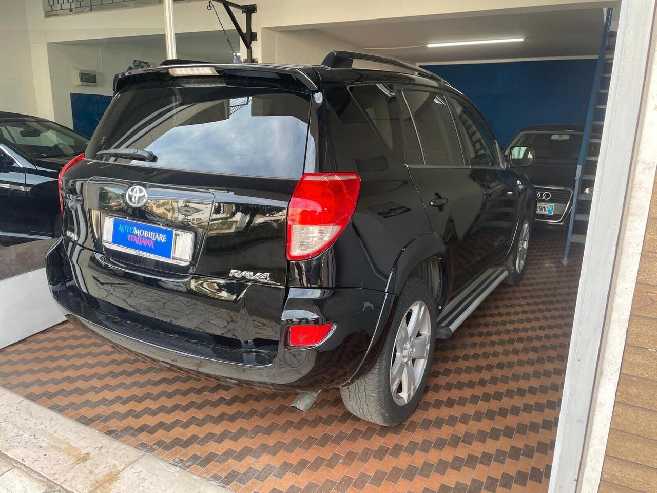 Toyota RAV 4 RAV4 2.2 D-4D 177 CV Luxury