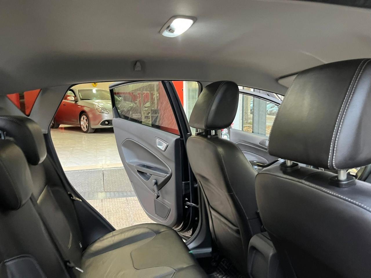 Ford Fiesta 1.5 TDCi 75CV 5 porte Titanium