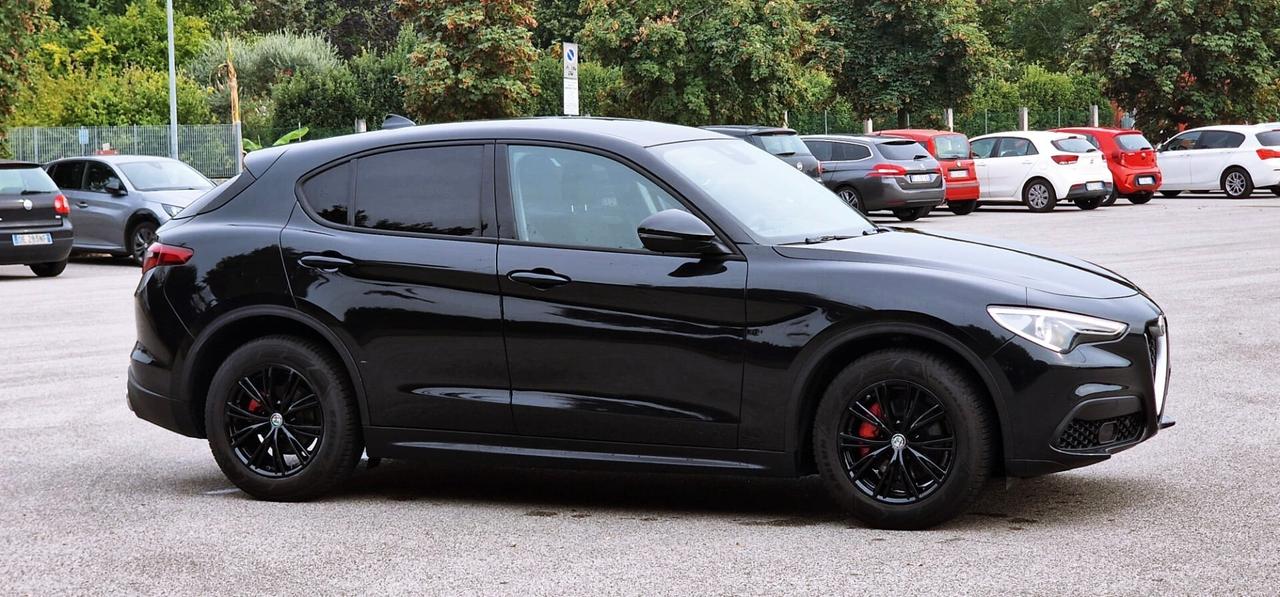 Alfa Romeo Stelvio 2.2 160 CV AT8 RWD Super