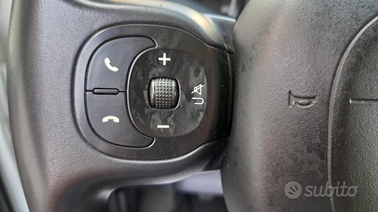Fiat Panda 1.3 Mjet - COMANDI AL VOLANTE