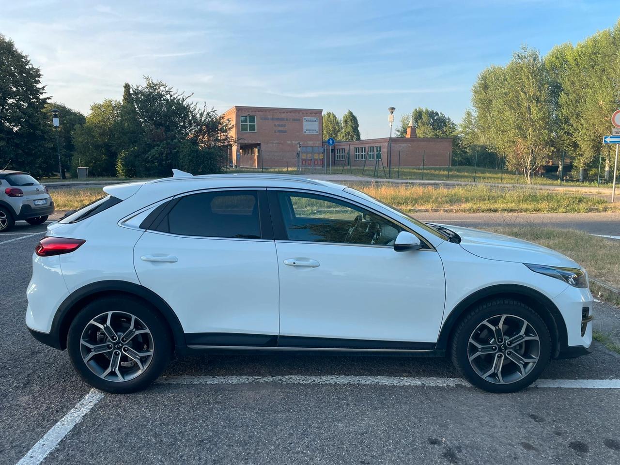 Kia XCeed 1.6 CRDi 136 CV MHEV iMT High Tech