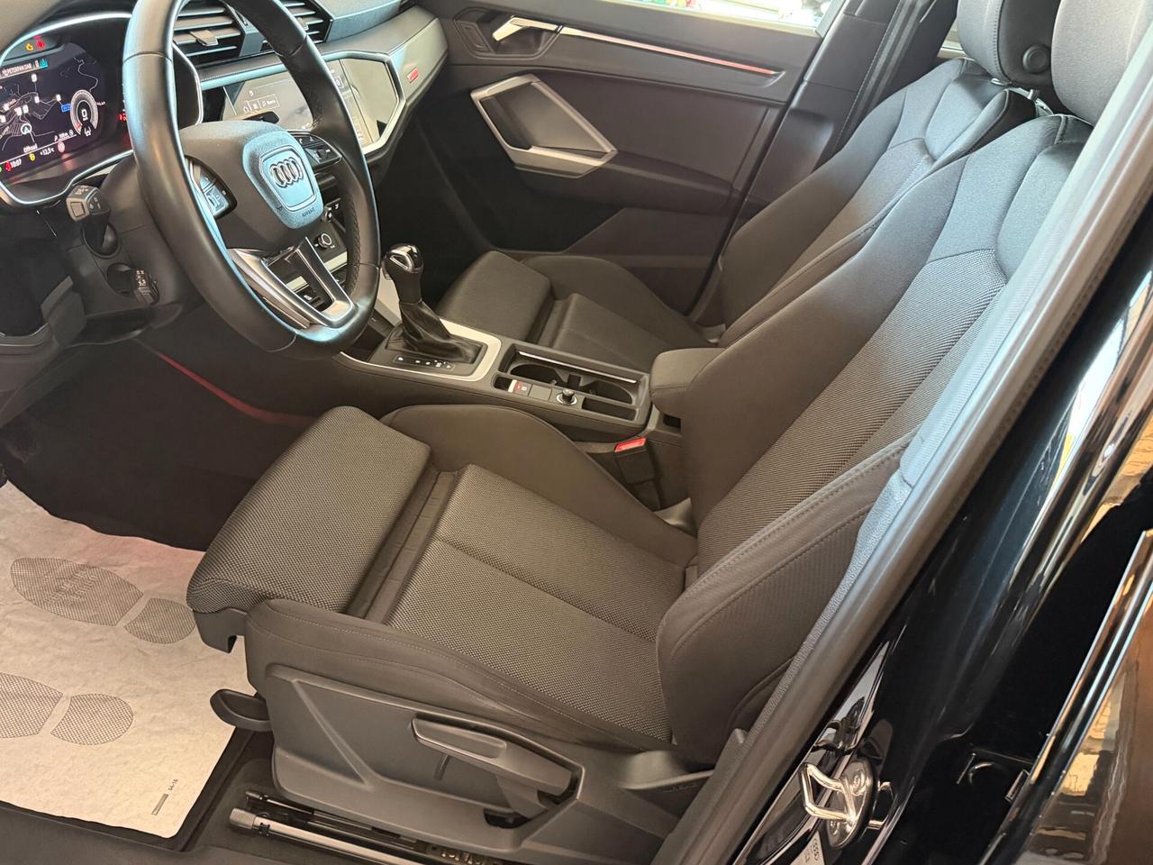 Audi Q3 SB 35 2.0 TDI 150 cv. S Tronic LINE EDITION