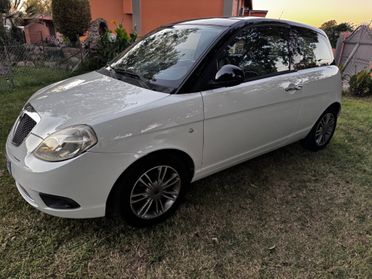 Lancia Ypsilon 1.4 Modamilano GPL