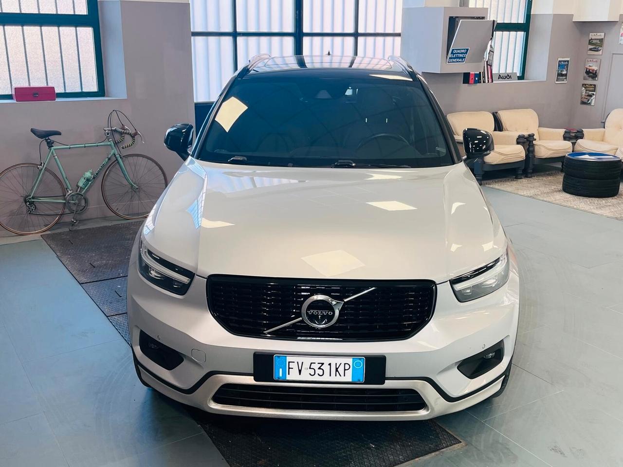 Volvo XC40 D4 AWD Geartronic R-design