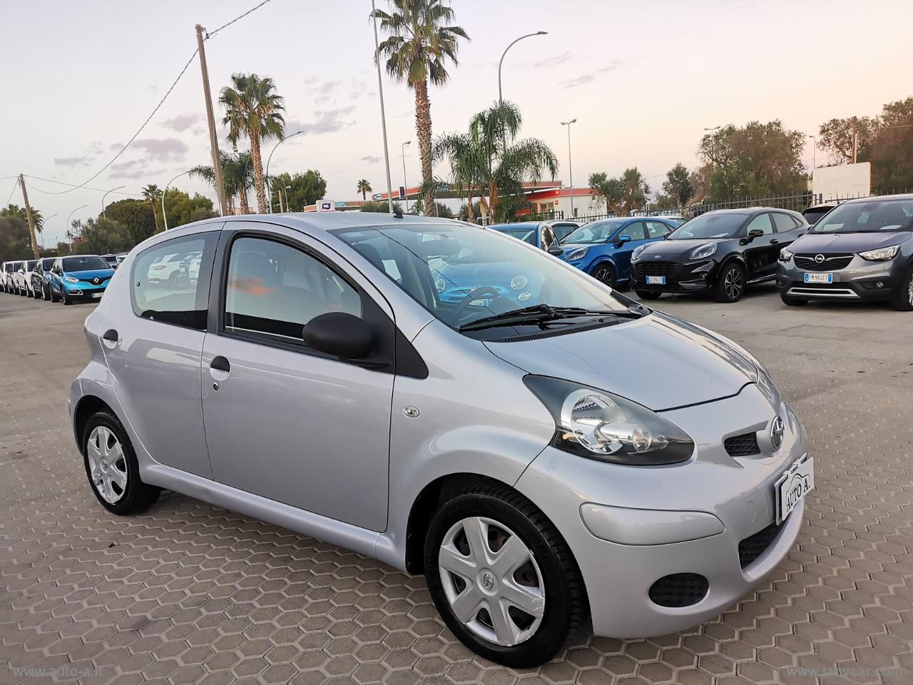 TOYOTA Aygo 1.0 VVT-i 5p. Sol