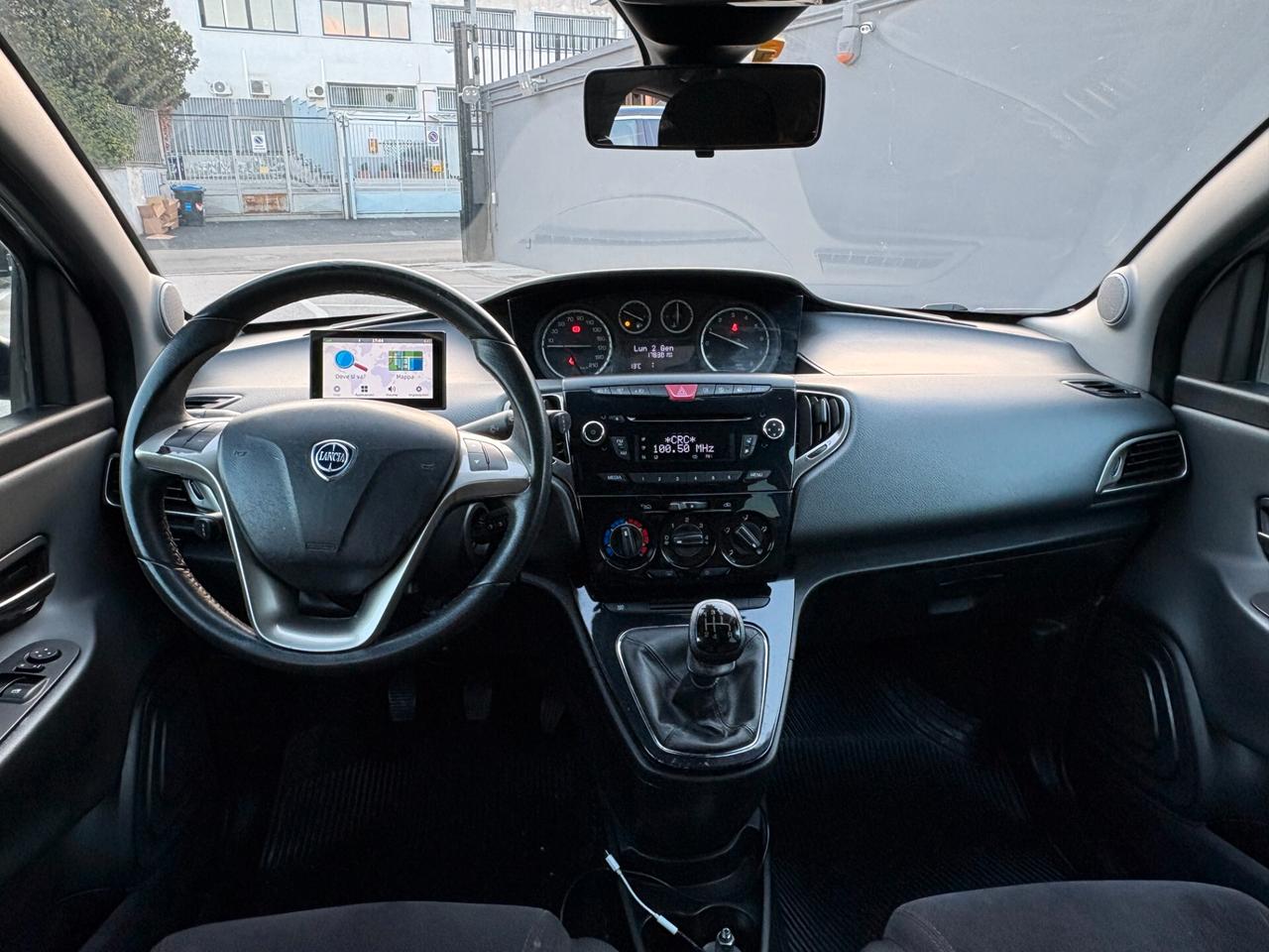 Lancia Ypsilon 1.2 69 CV 5 porte GPL Silver