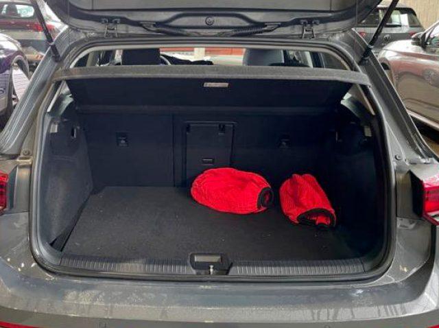 VOLKSWAGEN Golf 2.0 TDI DSG Life LED, AppConnect, Virtual, ACC